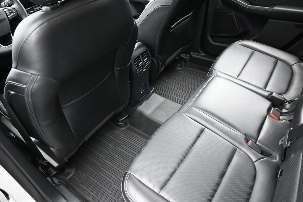 Used 2022 Ford Escape SEL FWD image 22
