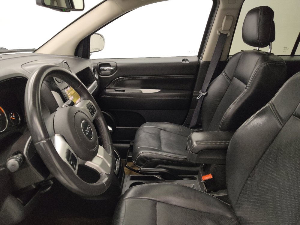 Used 2017 Jeep Compass High Altitude image 17