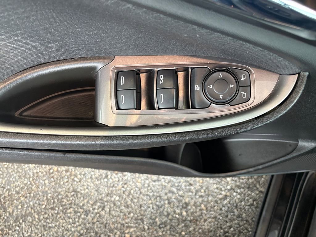 Used 2023 Chevrolet Malibu LT image 14