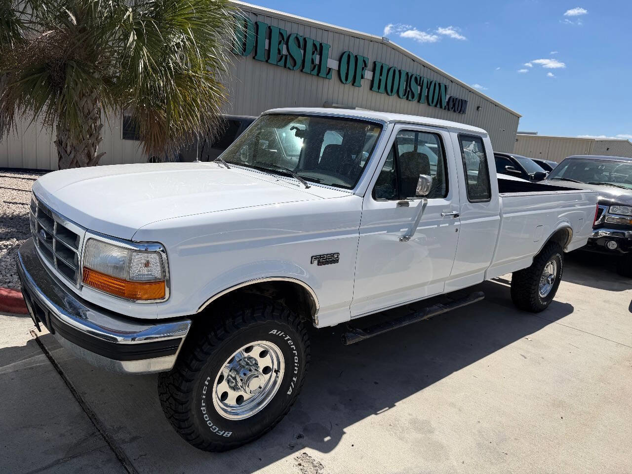 Used 1996 Ford F250 4x4 SuperCab image 1