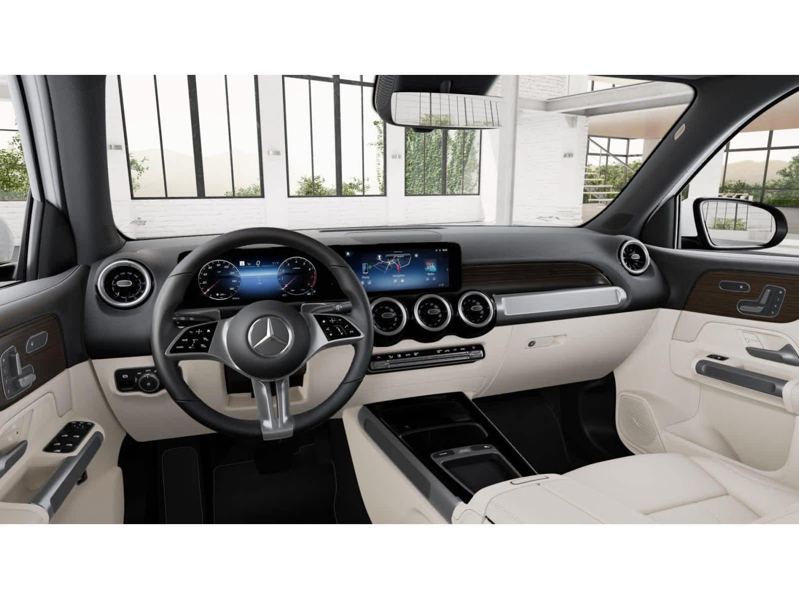 Used 2026 Mercedes-Benz GLB 250 image 3