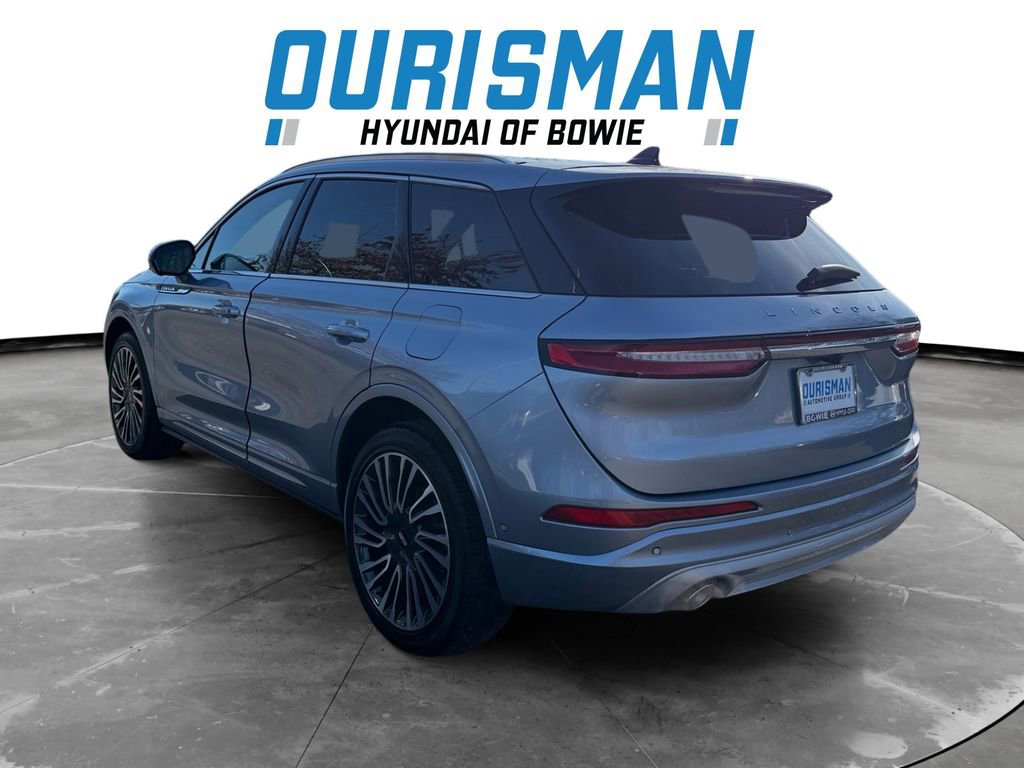 Used 2022 Lincoln Corsair Reserve w/ Sport Package image 4