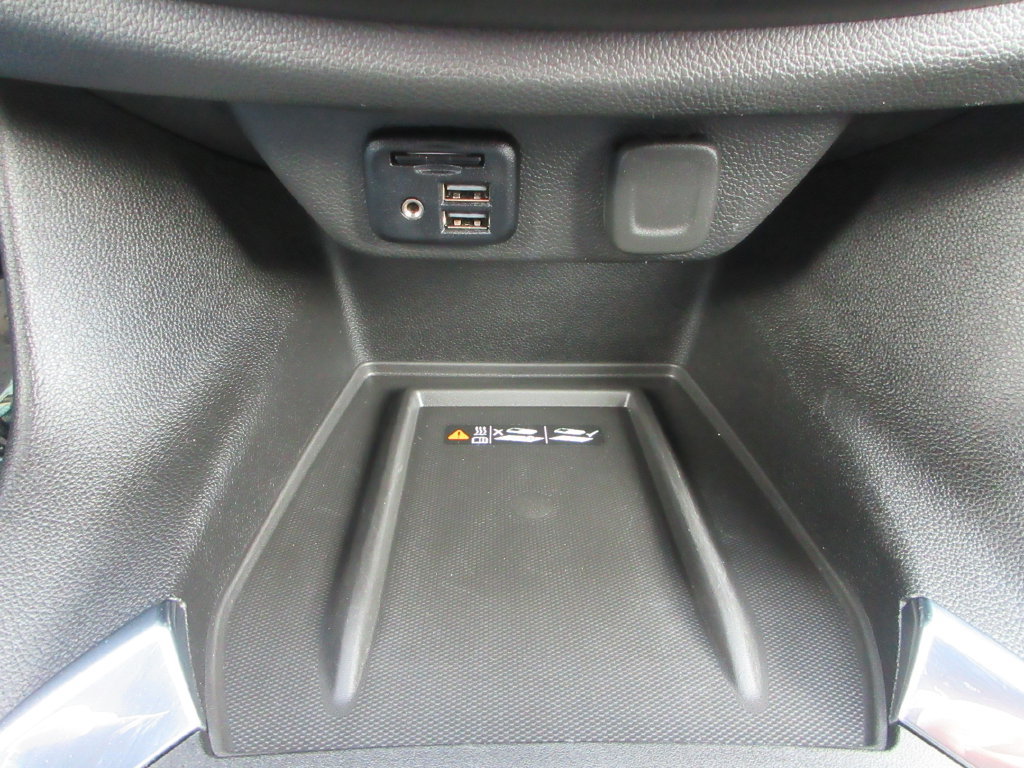 Used 2023 Chevrolet Traverse High Country AWD/4WD image 33