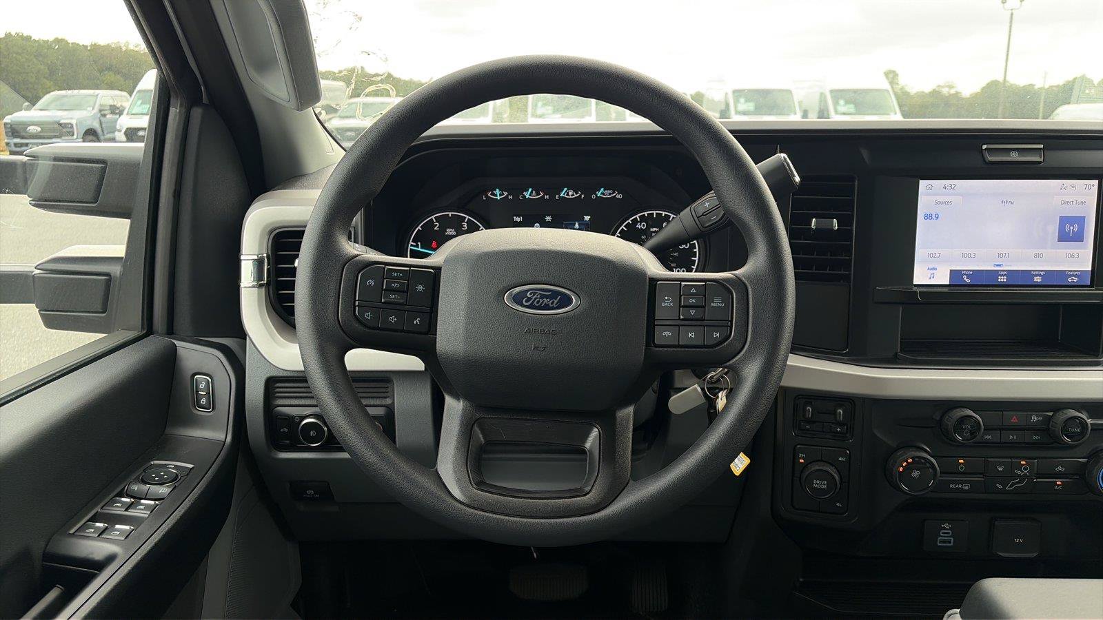 New 2026 Ford F450 XL w/ XL Chrome Package AWD/4WD image 14