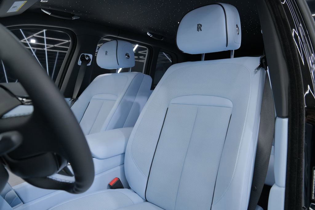 Used 2026 Rolls-Royce Cullinan image 33