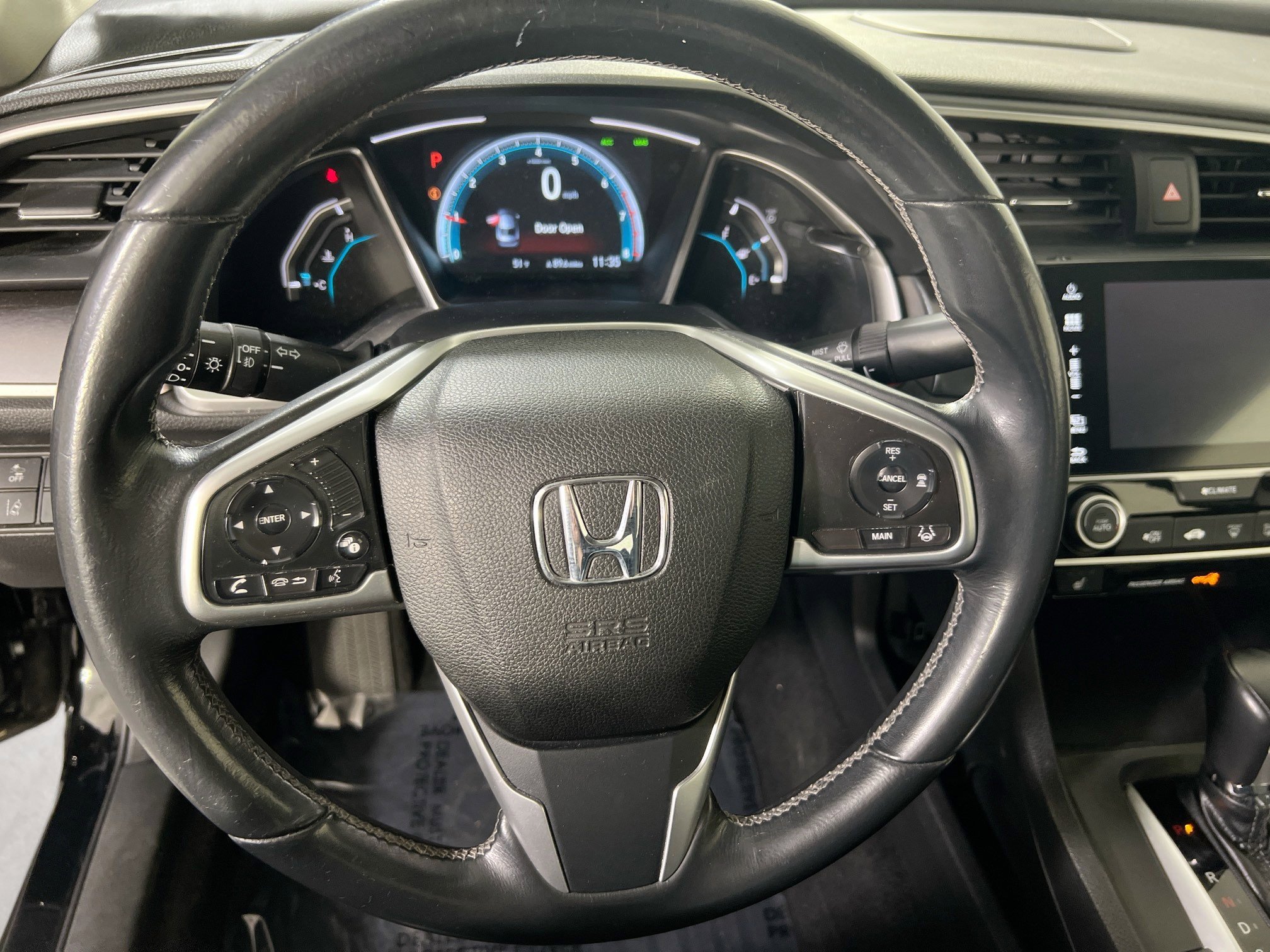 Used 2018 Honda Civic Touring image 11