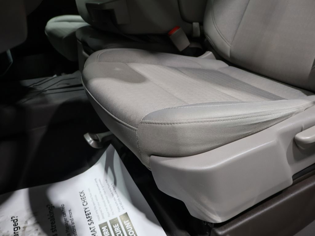 Used 2022 Chevrolet Silverado 1500 LT w/ Max Trailering Package image 13