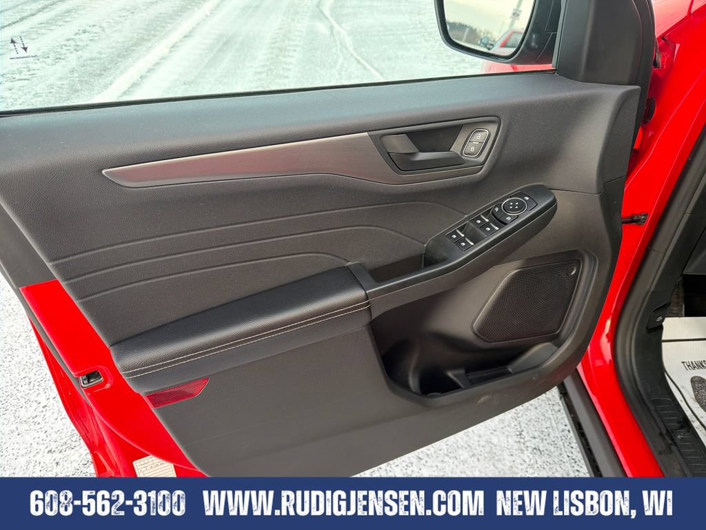 Used 2024 Ford Escape Active w/ Tech Pack #1 AWD/4WD image 10