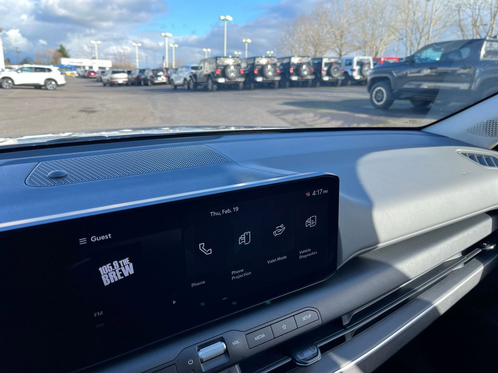 Used 2025 Kia K4 LXS image 17