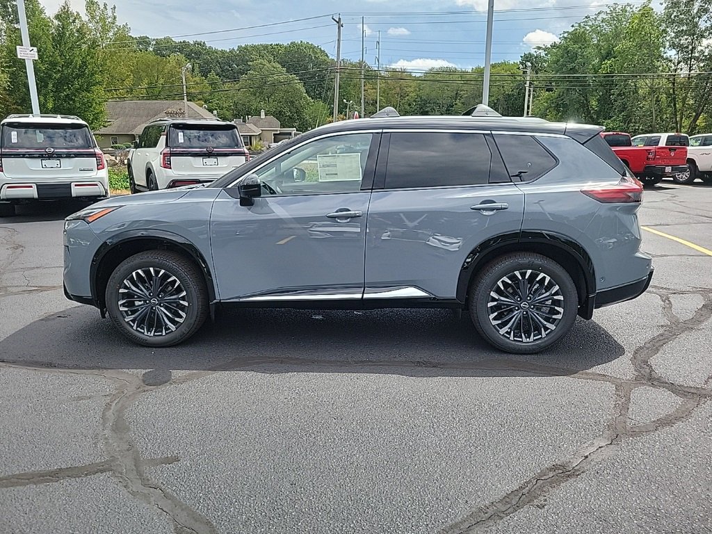 New 2026 Nissan Rogue Platinum image 2
