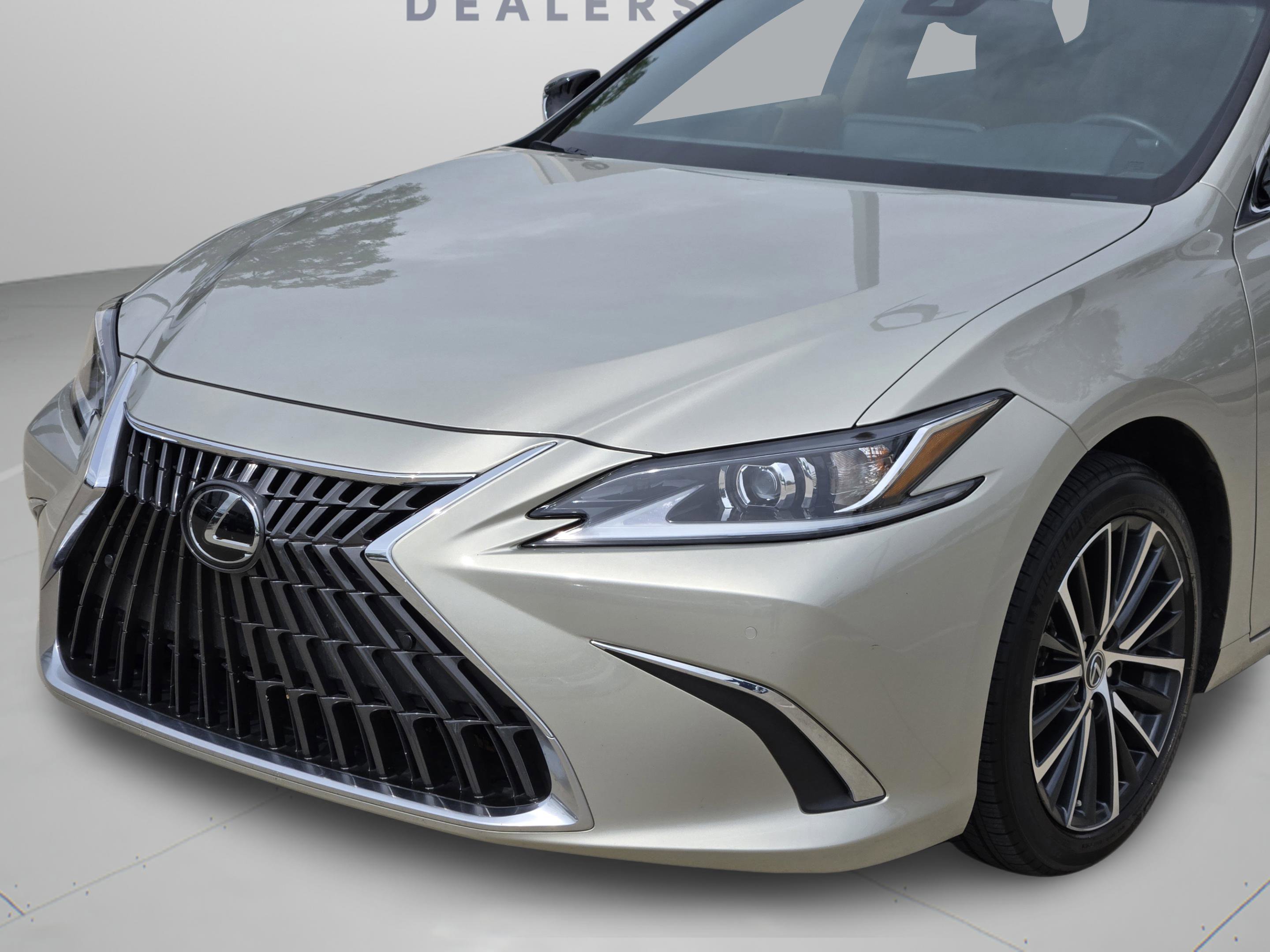 Used 2025 Lexus ES 350 w/ Premium Package FWD image 35