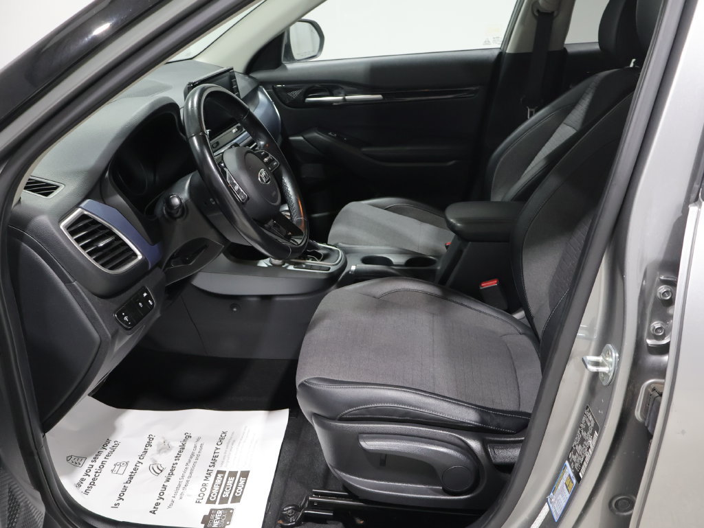 Used 2021 Kia Seltos S AWD/4WD image 9