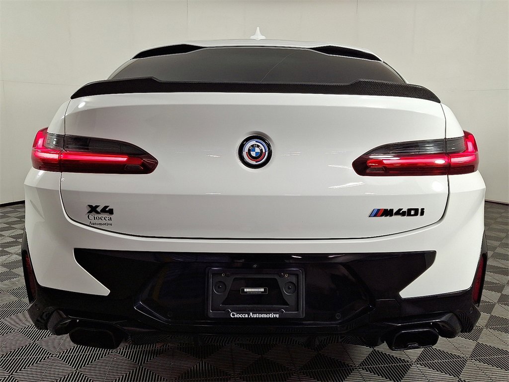 Certified 2023 BMW X4 M40i image 8