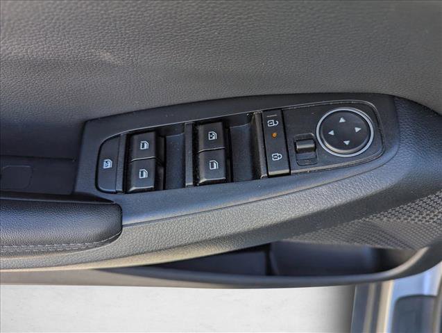 Used 2025 Kia Seltos EX w/ EX Sunroof Package image 10