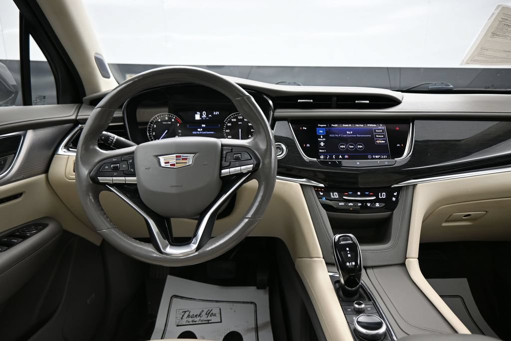 Used 2020 Cadillac XT6 Premium Luxury FWD image 15