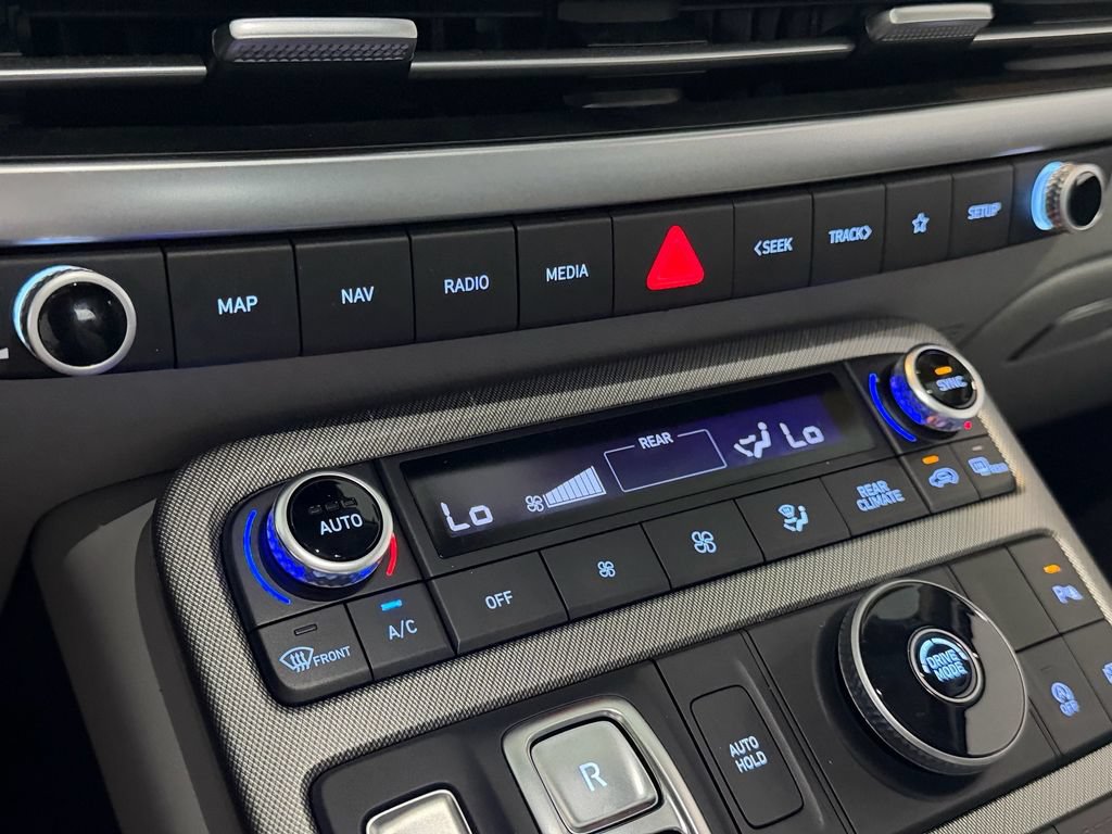 Used 2024 Hyundai Palisade SEL FWD image 28