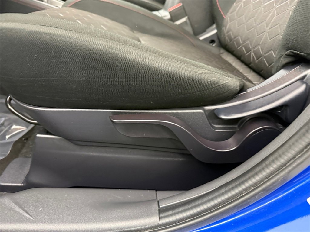 Used 2024 Mitsubishi Outlander Sport LE image 13