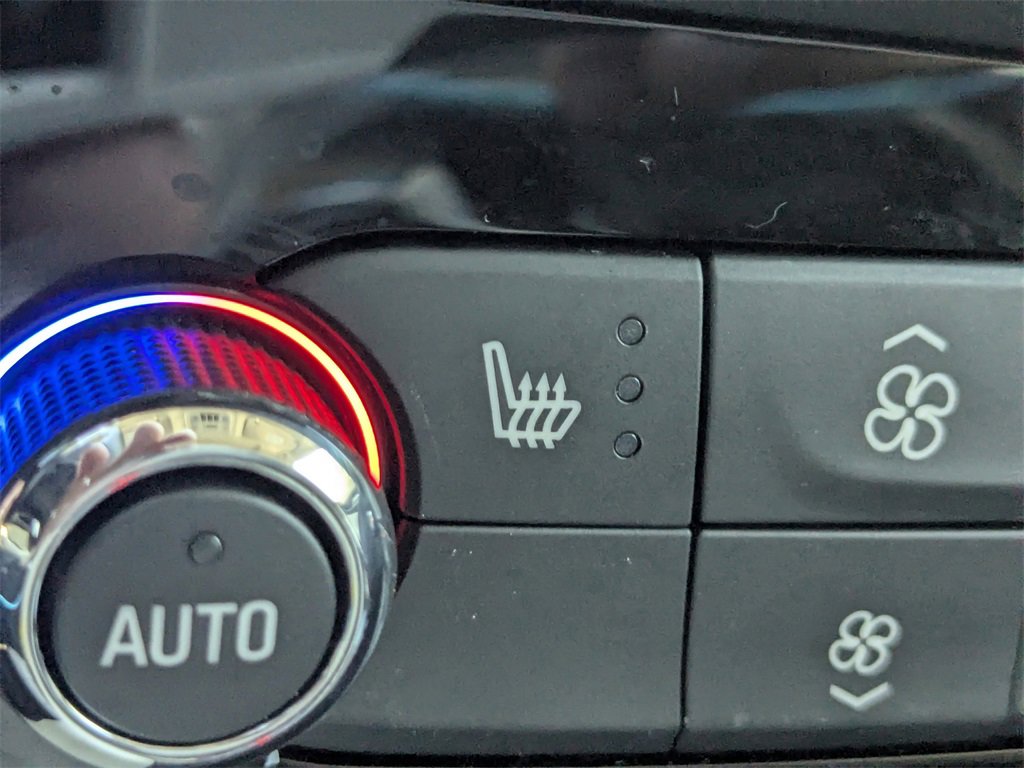 Used 2023 Buick Enclave Essence w/ Experience Buick Package image 26