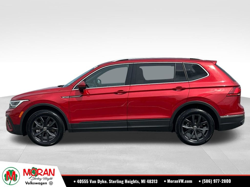 Certified 2024 Volkswagen Tiguan SE AWD/4WD image 2