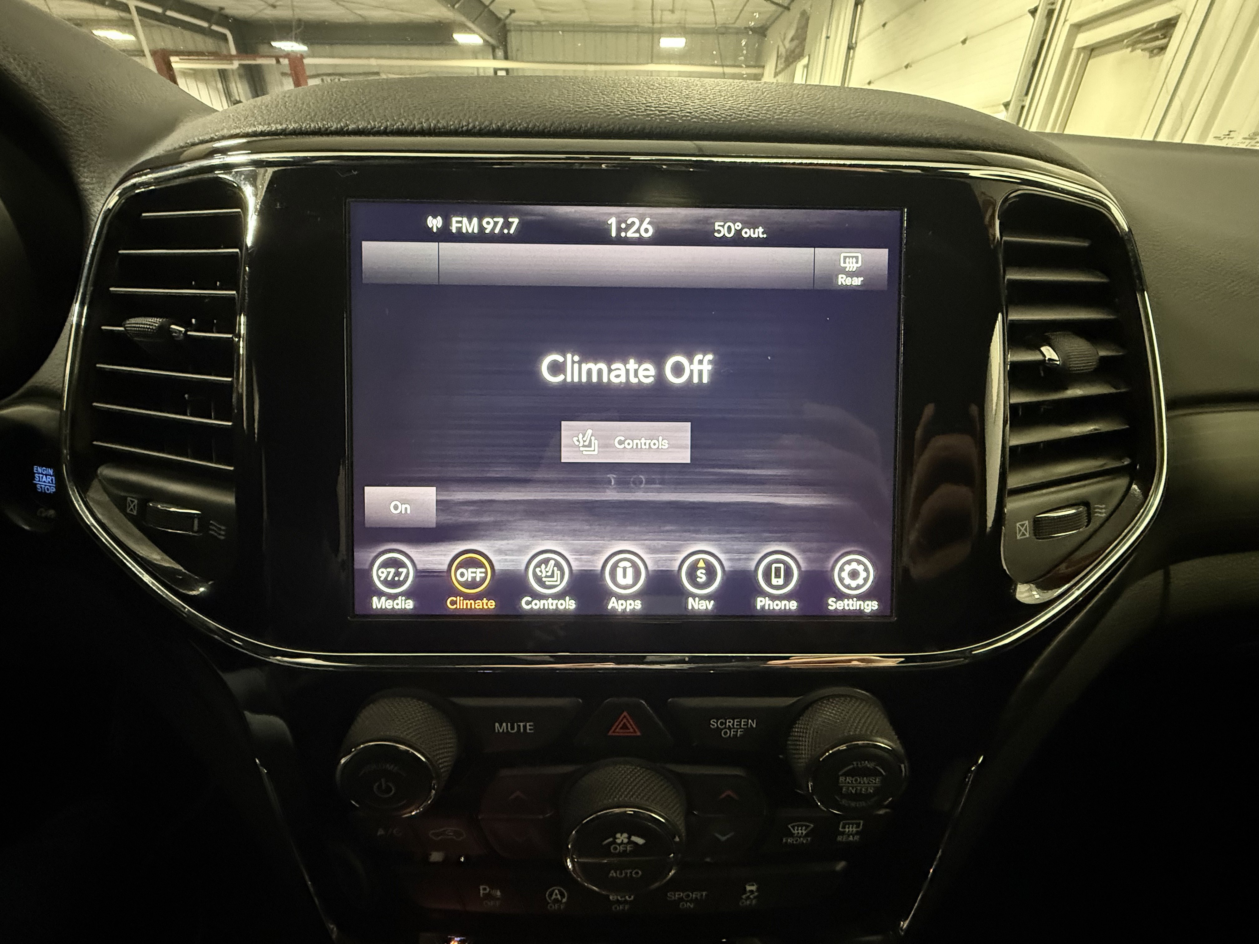 Used 2021 Jeep Grand Cherokee Laredo X RWD image 28