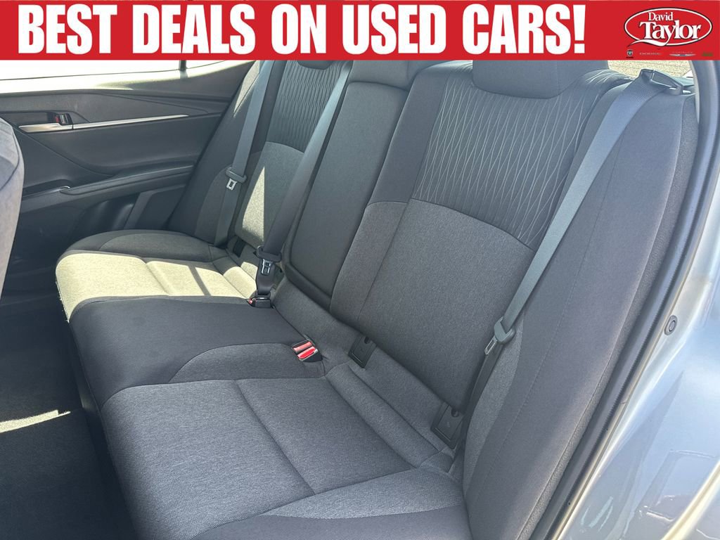 Used 2025 Toyota Camry LE FWD image 19