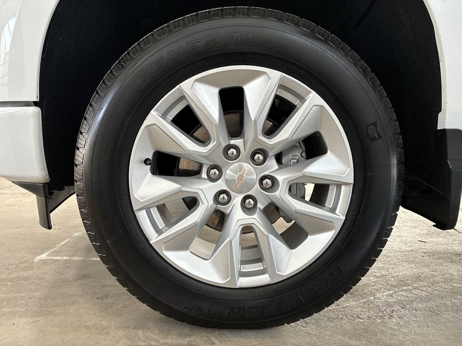 Used 2022 Chevrolet Silverado 1500 Custom image 18