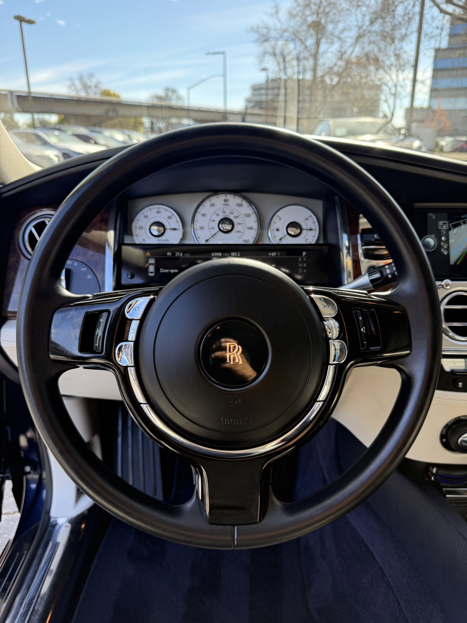 Used 2012 Rolls-Royce Ghost image 14