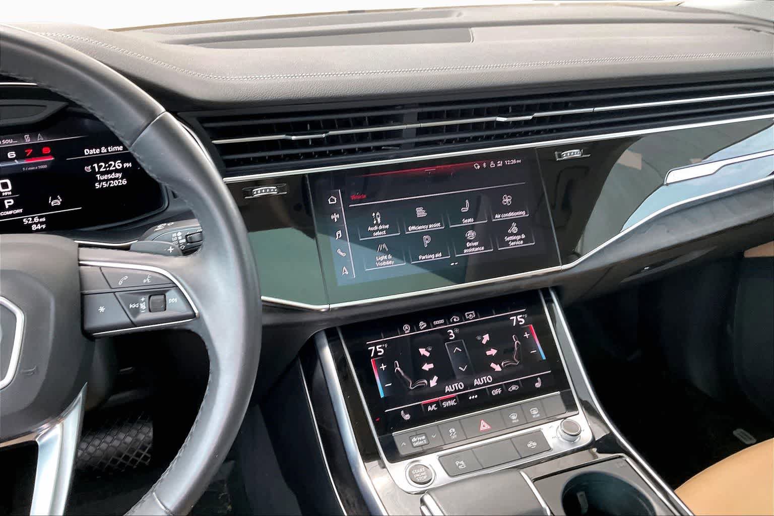 Used 2023 Audi Q8 Premium w/ Convenience Package AWD/4WD image 7