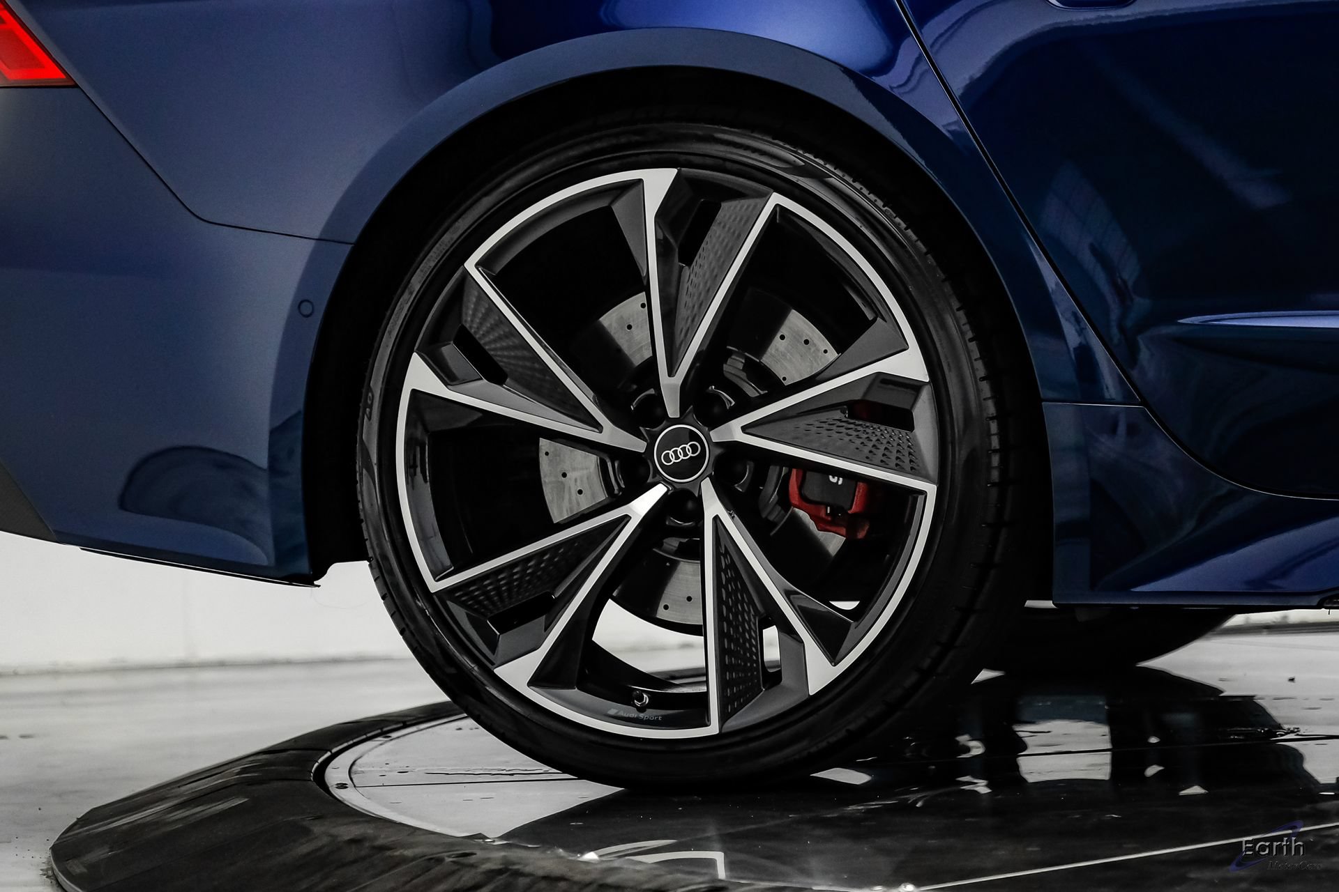 Used 2021 Audi RS 7 Sportback w/ Carbon Optic Package AWD/4WD image 96