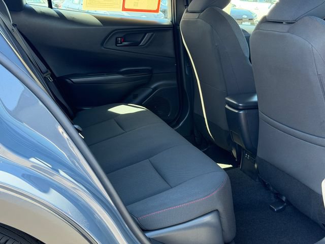 Used 2025 Toyota Prius Plug-In Hybrid FWD image 18