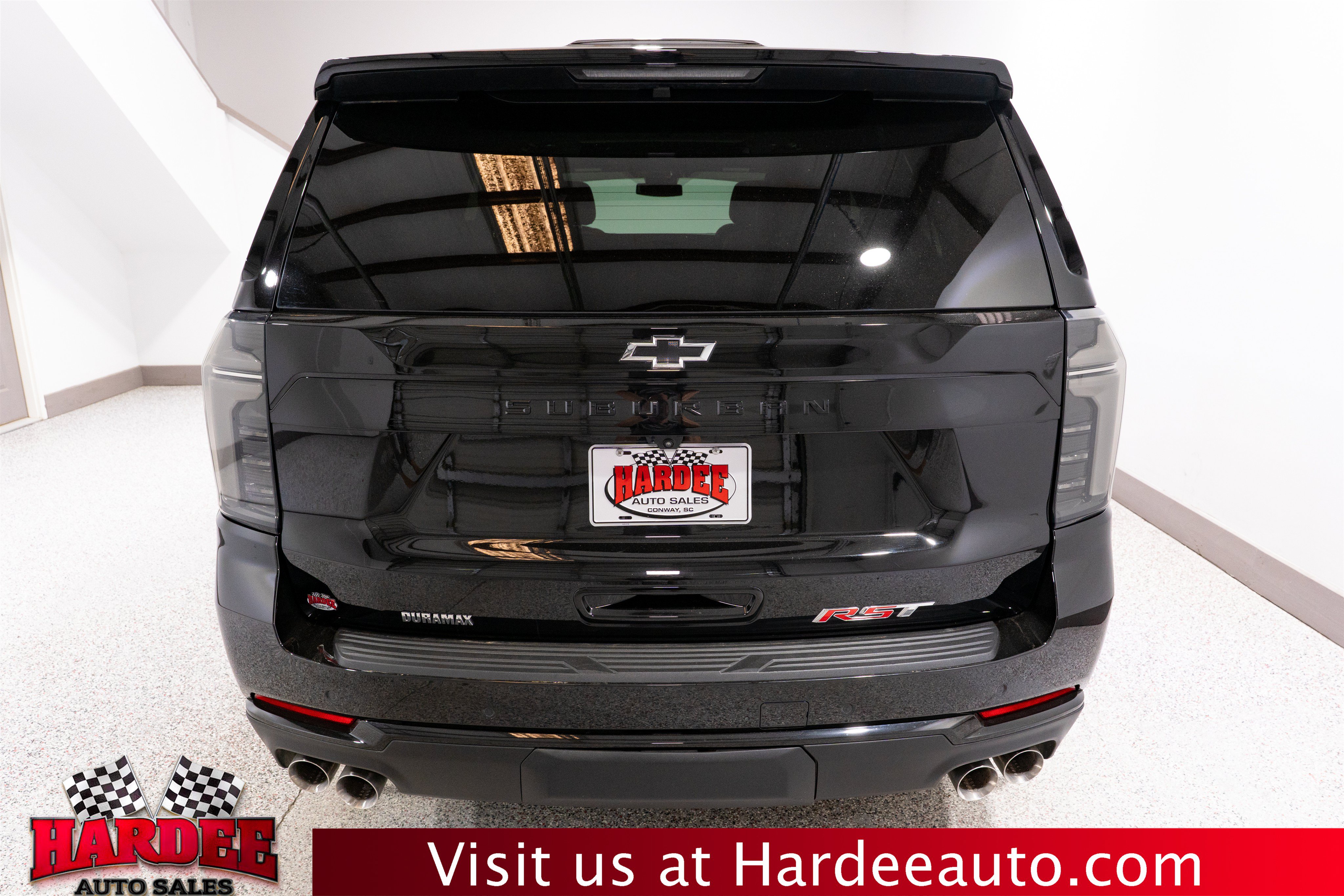 Used 2026 Chevrolet Suburban RST w/ Comfort Package AWD/4WD image 4