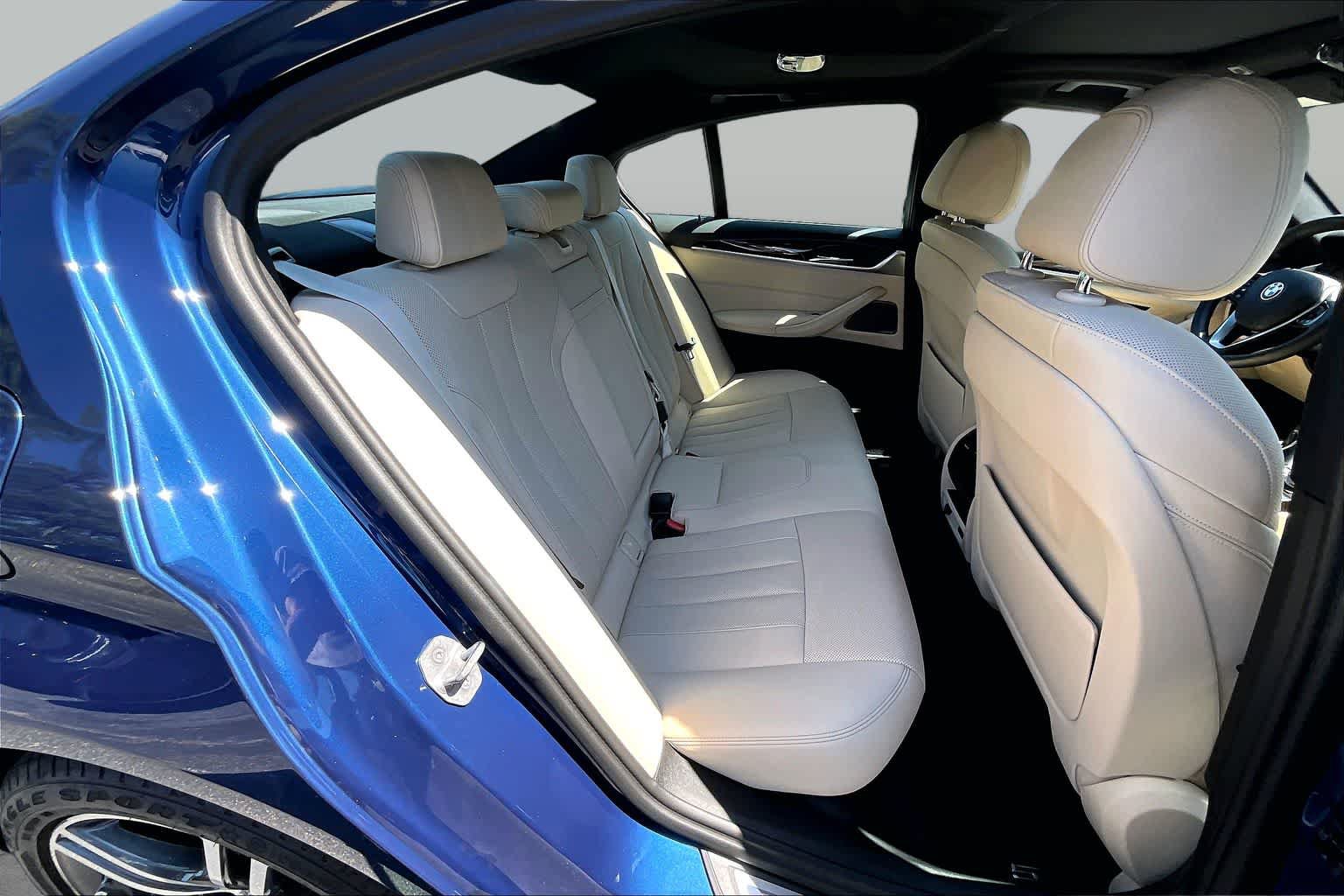 Used 2023 BMW 530i w/ Premium Package RWD image 20