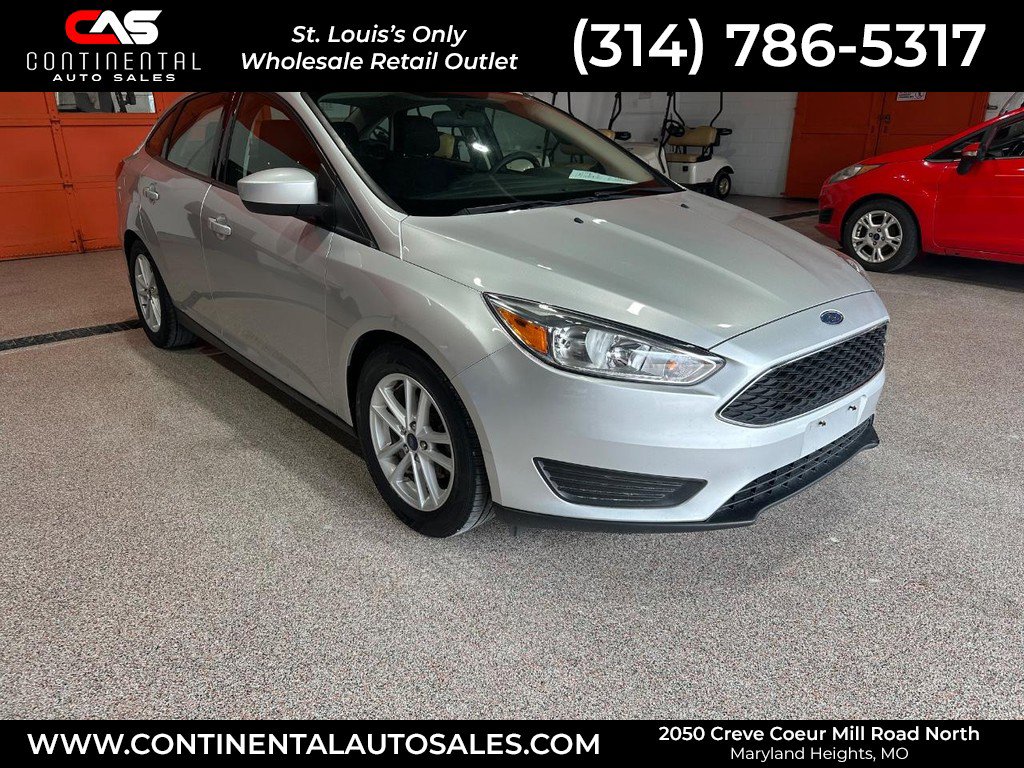 Used 2018 Ford Focus SE image 1