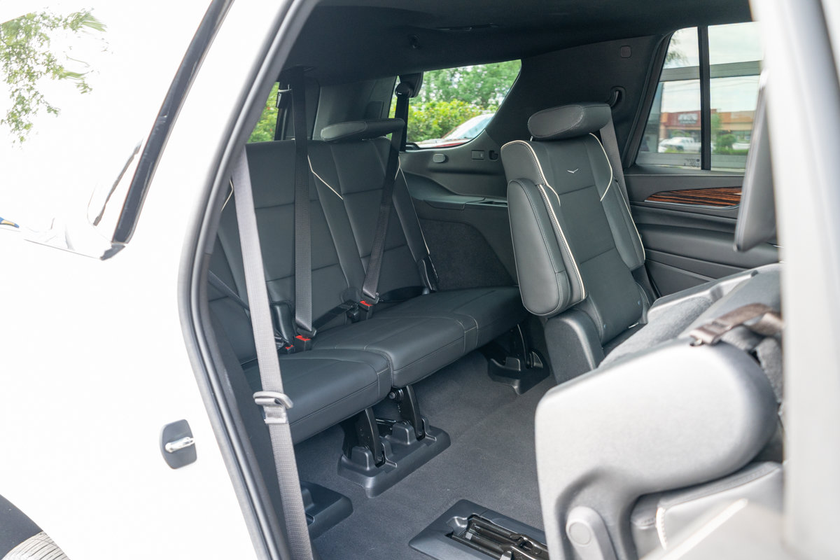Used 2021 Cadillac Escalade Premium Luxury w/ LPO, Radiant Package AWD/4WD image 53