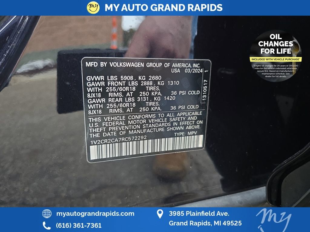 Used 2024 Volkswagen Atlas Peak Edition SE image 35