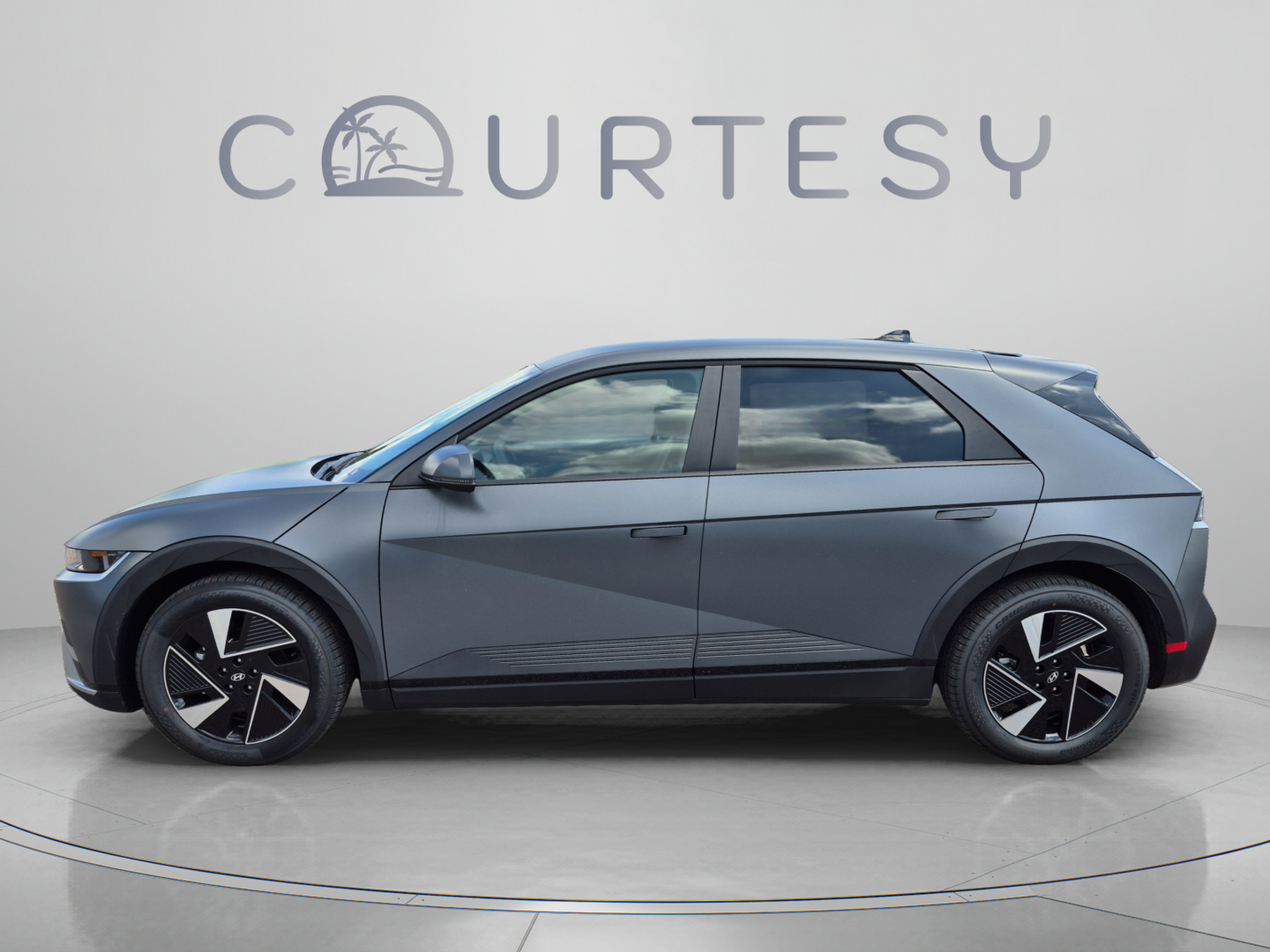 New 2026 Hyundai Ioniq 5 SEL RWD image 2