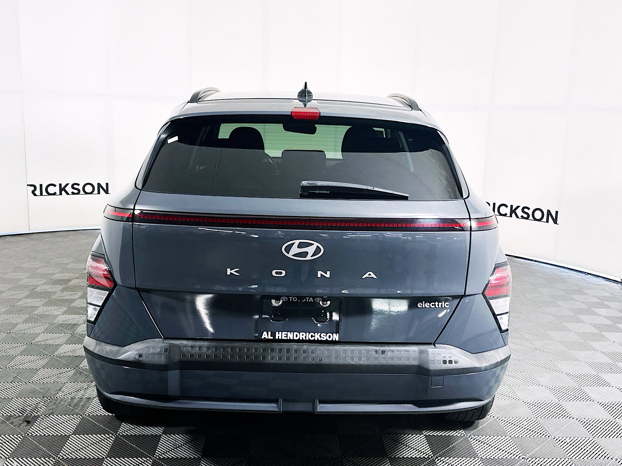 Used 2024 Hyundai Kona SEL image 4