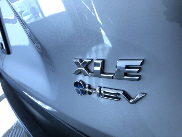 Used 2025 Toyota RAV4 XLE image 16