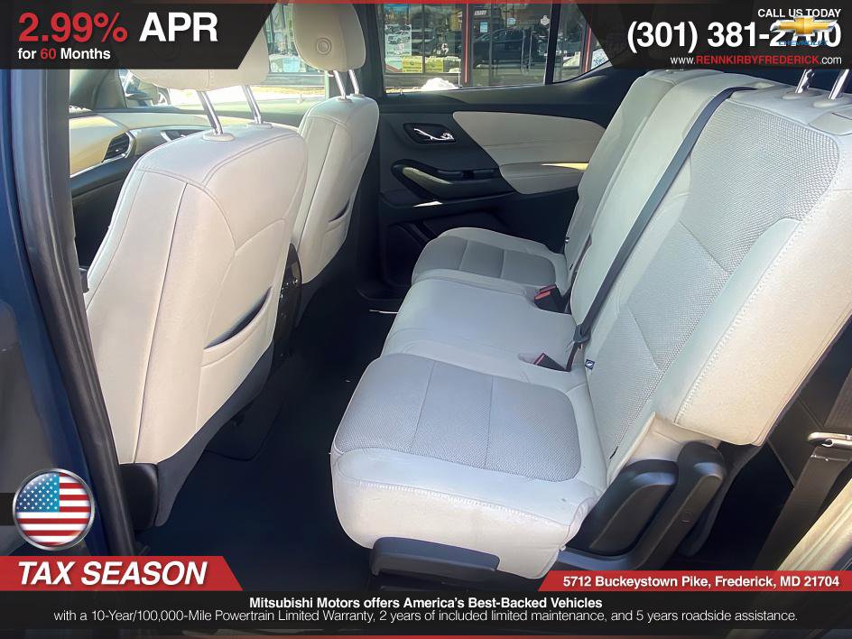 Used 2023 Chevrolet Traverse LS image 10