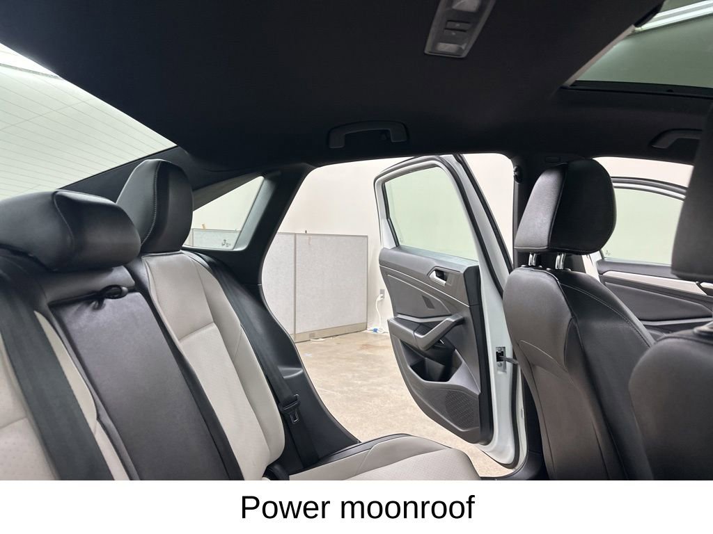 Used 2019 Volkswagen Jetta R-Line FWD image 27