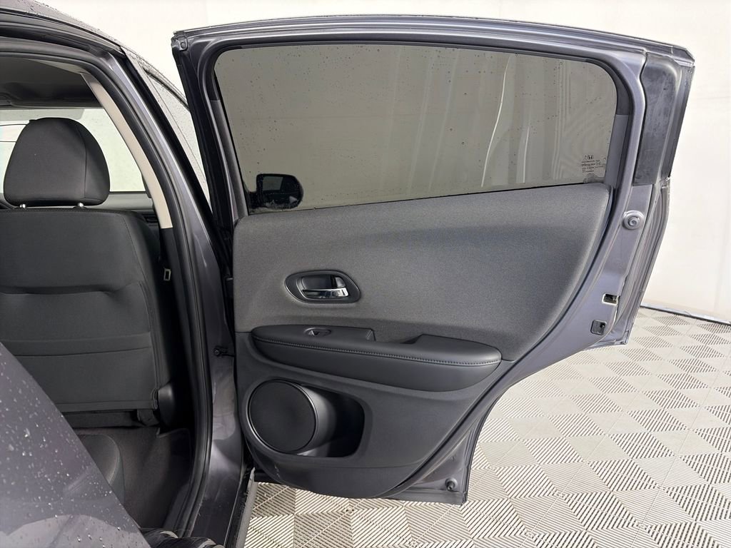 Used 2020 Honda HR-V LX image 25