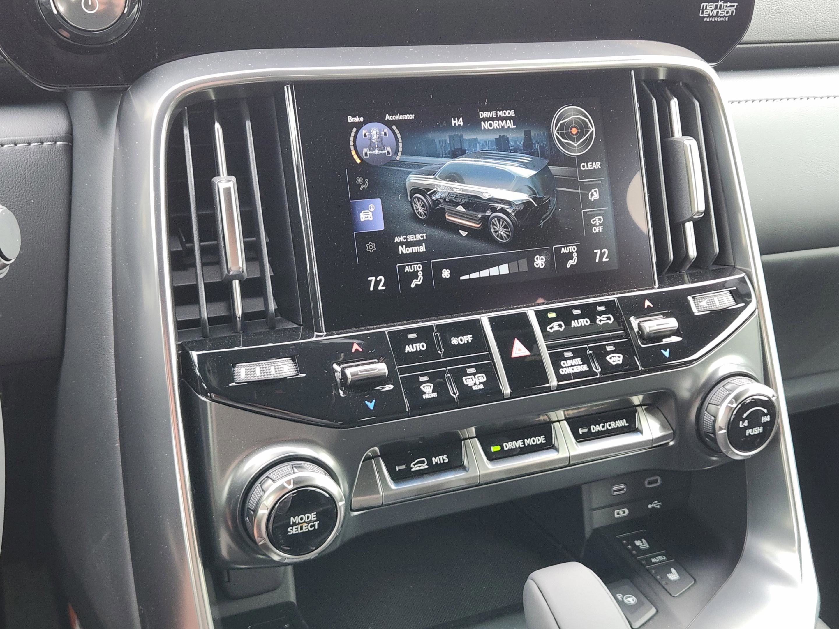 New 2026 Lexus LX 700h Luxury AWD/4WD image 13