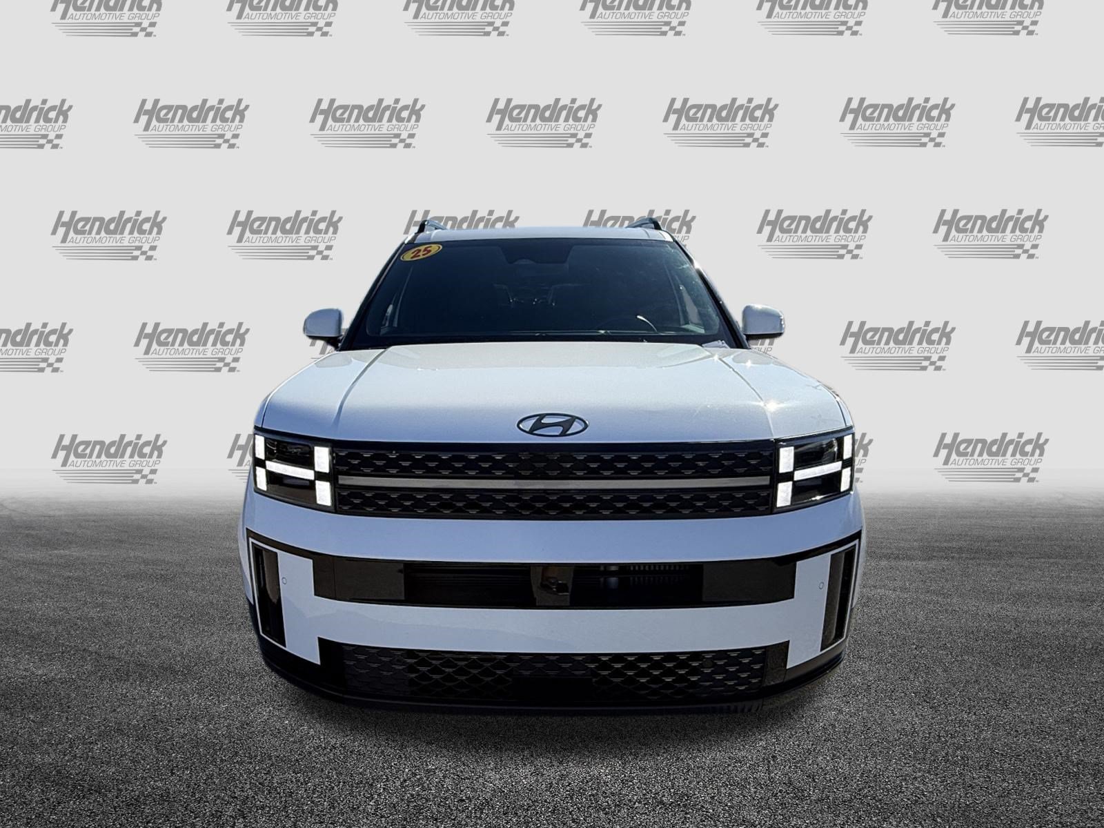 Used 2025 Hyundai Santa Fe Calligraphy FWD image 3