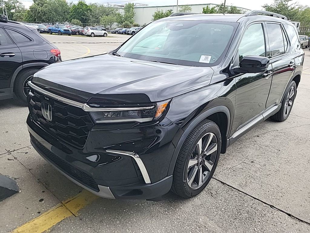 Used 2023 Honda Pilot Elite image 2