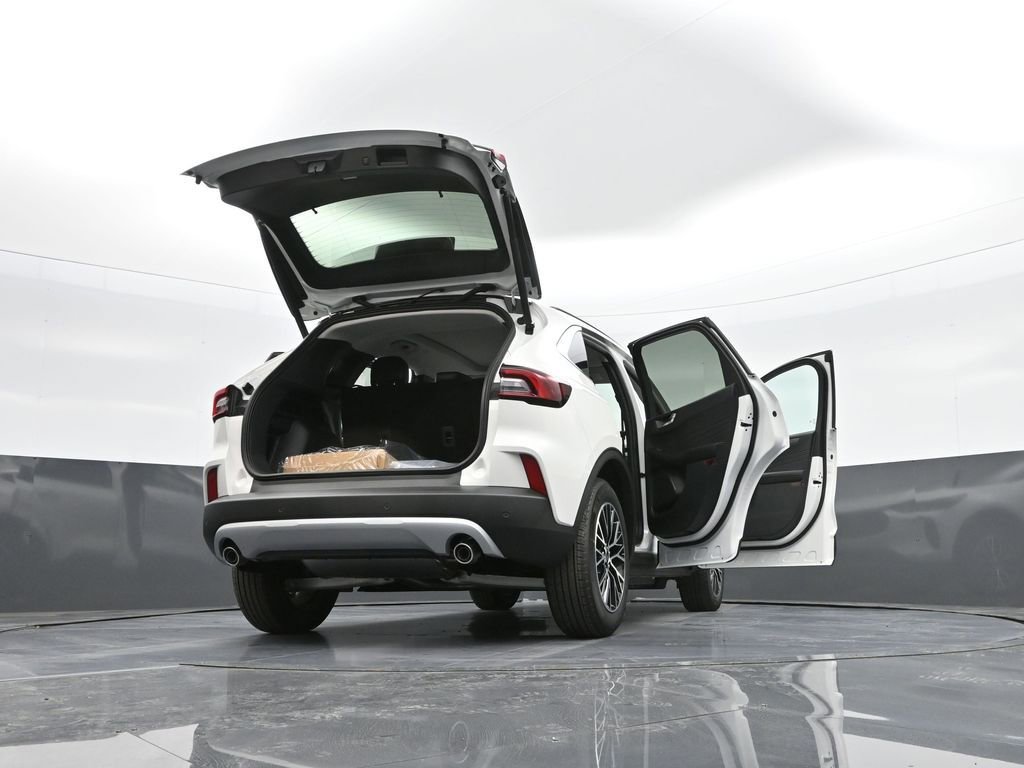New 2025 Ford Escape SE image 45