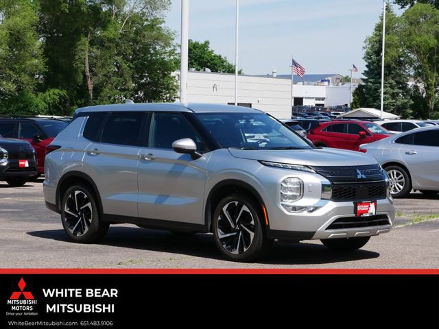 Used 2024 Mitsubishi Outlander SE