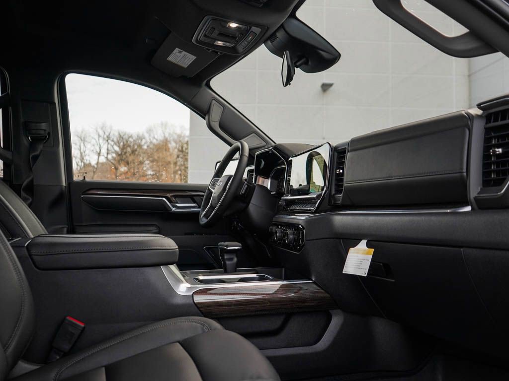 New 2026 Chevrolet Silverado 1500 LT Trail Boss w/ LT Trail Boss Premium Package AWD/4WD image 9