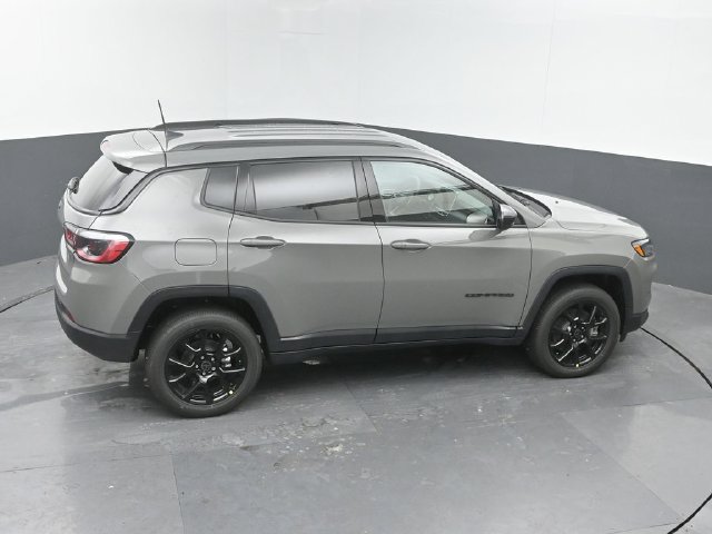 New 2027 Jeep Compass Latitude AWD/4WD image 34