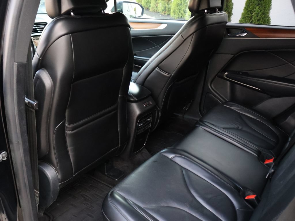 Used 2017 Lincoln MKC Reserve FWD image 10