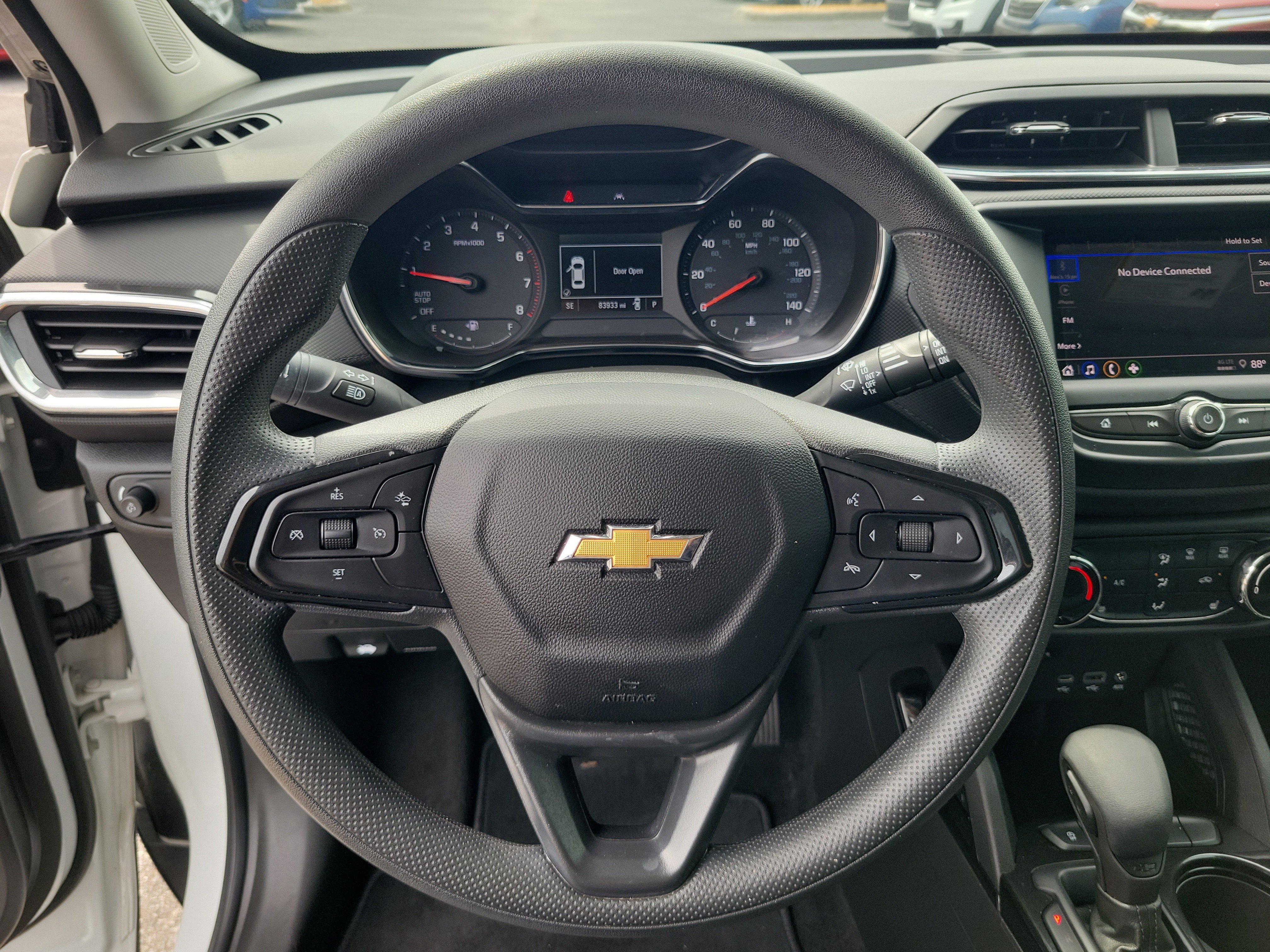 Used 2023 Chevrolet TrailBlazer LT FWD image 30